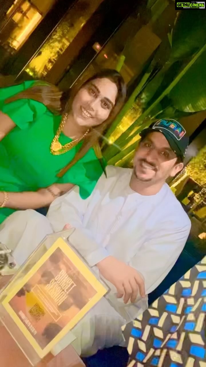 Afsana Khan Instagram - It was great meeting with Big brother 🙏@dubaia @itsmonishbehl My love @saajzofficial ❤️
