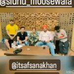 Afsana Khan Instagram - Eid Mubarak sabko ❤️🙌🤲 #justiceforsidhumoosewala #allhamdulillah #eidmubarak @sidhu_moosewala vadda bai miss u sohne bai 😭❤️💔 @saajzofficial @salimmerchant @khudaabaksh 🙏❤️ Toronto, Ontario