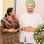 Afsana Khan Instagram - ਅਸੀਂ ਇਸ ਰੱਖੜੀ ਬੰਧਨ ‘ਤੇ ਇਕੱਠੇ ਨਹੀਂ ਹਾਂ, ਪਰ ਇਹ ਤੁਹਾਡੇ ਲਈ ਮੇਰਾ ਪਿਆਰ ਨਹੀਂ ਬਦਲਦਾ. ਮੈਂ ਹਮੇਸ਼ਾ ਤੁਹਾਡੀ ਦੇਖਭਾਲ ਕਰਨ ਅਤੇ ਤੁਹਾਡੀ ਰੱਖਿਆ ਕਰਨ ਦਾ ਵਾਅਦਾ ਕਰ ਰਹਿ ਹਾਂ. ਰੱਖੜੀ ਬੰਧਨ ਮੁਬਾਰਕ Always in my heart ❤️ vadda bai @sidhu_moosewala miss u so much 😭💔😭💔😭 #justiceforsidhumoosewala #brothersisterlove #reels #afsaajz #foreverafsaajz Mussa