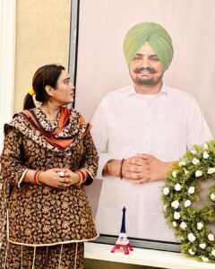 Afsana Khan Instagram - ਅਸੀਂ ਇਸ ਰੱਖੜੀ ਬੰਧਨ ‘ਤੇ ਇਕੱਠੇ ਨਹੀਂ ਹਾਂ, ਪਰ ਇਹ ਤੁਹਾਡੇ ਲਈ ਮੇਰਾ ਪਿਆਰ ਨਹੀਂ ਬਦਲਦਾ.
ਮੈਂ ਹਮੇਸ਼ਾ ਤੁਹਾਡੀ ਦੇਖਭਾਲ ਕਰਨ ਅਤੇ ਤੁਹਾਡੀ ਰੱਖਿਆ ਕਰਨ ਦਾ ਵਾਅਦਾ ਕਰ ਰਹਿ ਹਾਂ. ਰੱਖੜੀ ਬੰਧਨ ਮੁਬਾਰਕ
Always in my heart ❤️ vadda bai @sidhu_moosewala  miss u so much 😭💔😭💔😭
#justiceforsidhumoosewala #brothersisterlove #reels #afsaajz #foreverafsaajz