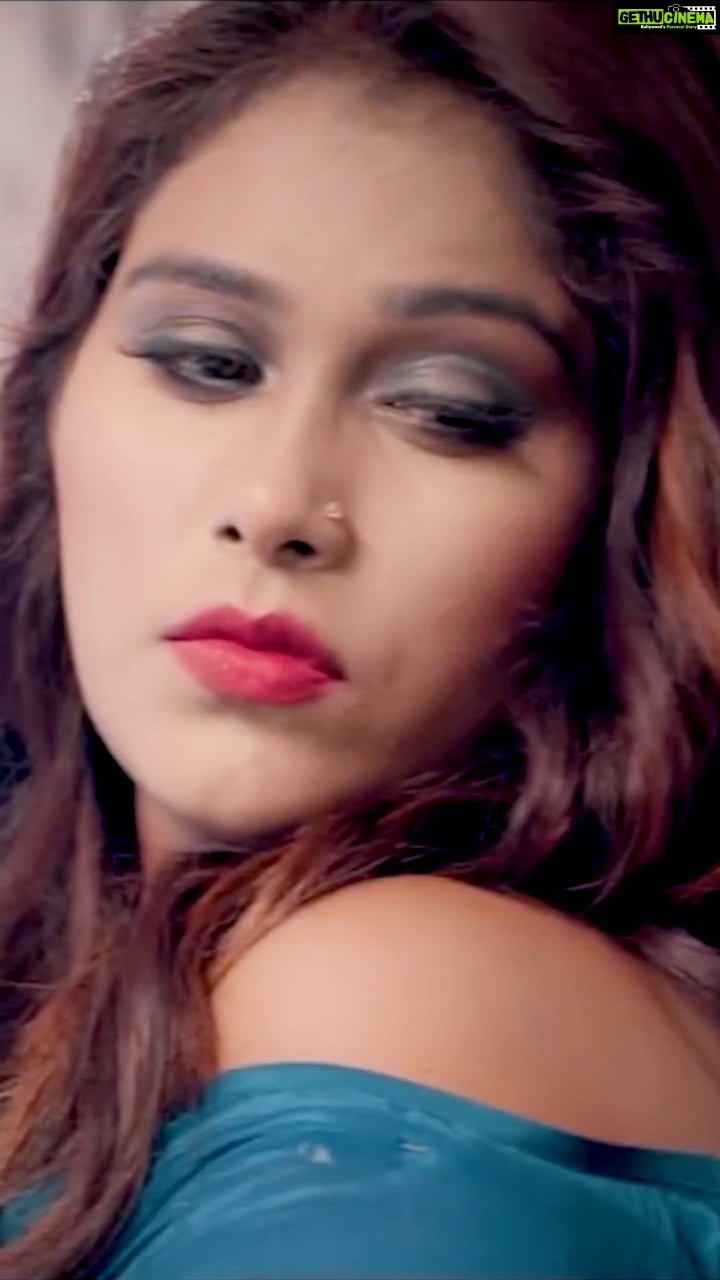 Afsana Khan Instagram - 🎶 #Bazaar @itsafsanakhan ❤️ Song - Bazaar Singer - Afsana Khan Featuring - @iamhimanshikhurana & @yuvrajhansofficial Music - Gold Boy @goldboypro Lyrics - @abeerofficiall Guitar - Shomu Seal Mix & Master by - Doctor DB Director - @sandeep_director Promotions - @being.digitall Label - Speed Records @eyp_digital @chaupaltv @timesmusichub @speedgurbani @speedharyanviofficial @speedbhojpuriofficial #afsanakhan #himanshikhurana #yuvrajhans #sandeepsharma #goldboy #abeer #punjabireels #newreelsvideo #latestreels #punjabisongreels #viraltrending #featuredreels #reelvideos #explorereels #explorepages #timesmusic #speedrecords #hitreels #trendingreel #trendingreelsvideo