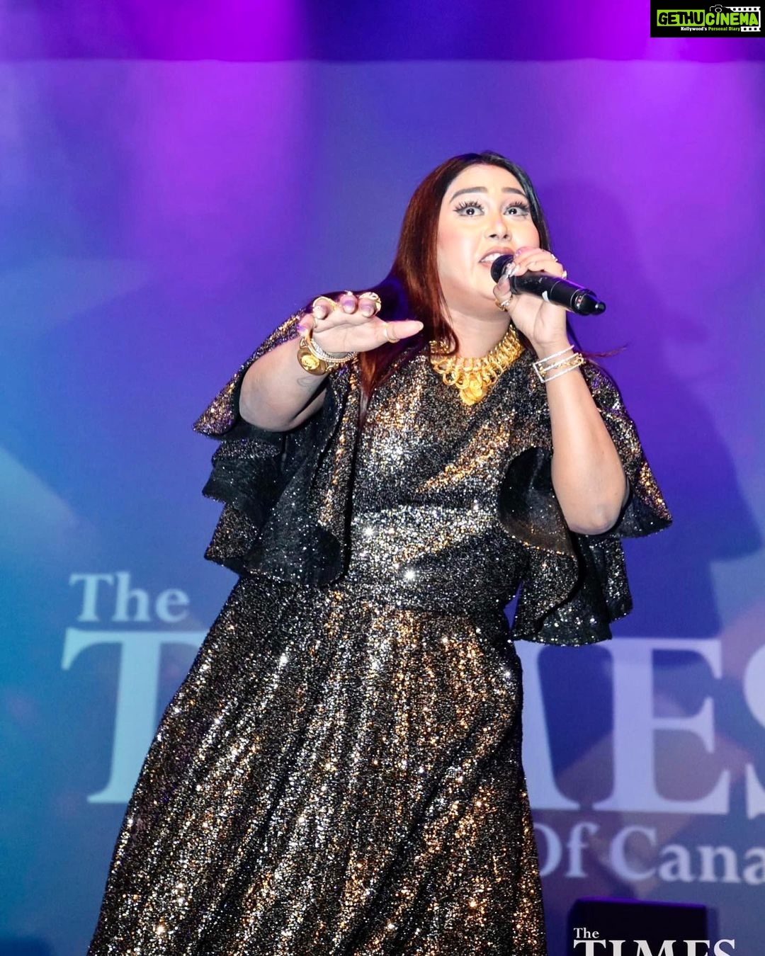 Afsana Khan Instagram - Glimpse from the successful show Afsana Khan Live in Concert 2023 🍁🇨🇦💫👑🦋 Thank you to all the supporters. Surrey, British Columbia