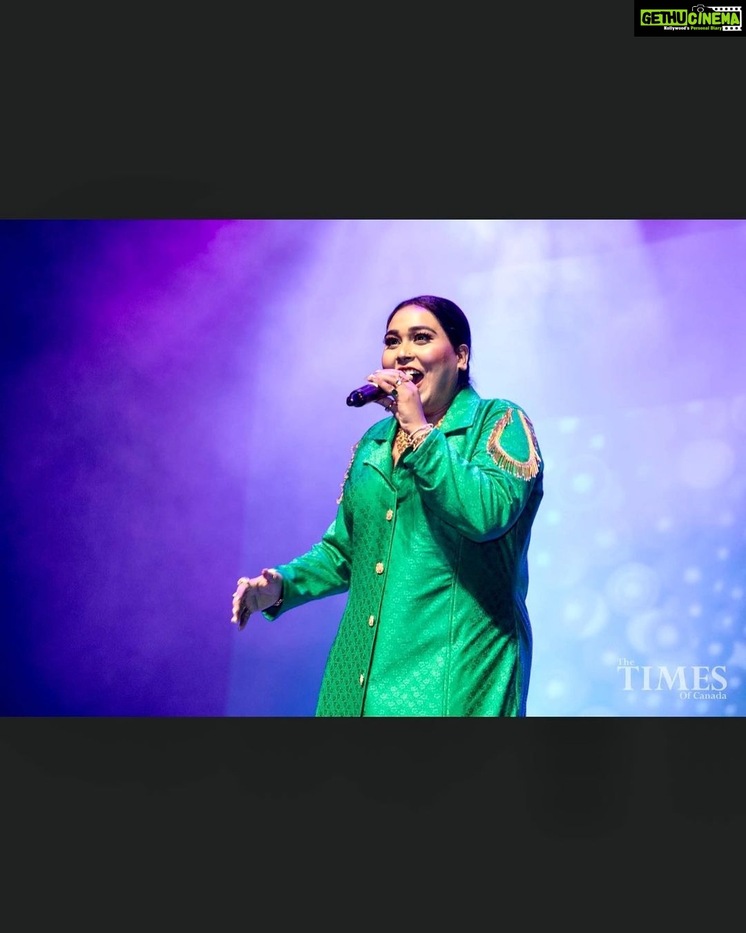 Afsana Khan Instagram - Glimpse from the successful show Afsana Khan Live in Concert 2023 🍁🇨🇦💫👑🦋 Thank you to all the supporters. Surrey, British Columbia