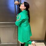 Afsana Khan Instagram - 💚🍀 Thx Surrey bhut ghaint reha show 🙏🇨🇦 💫👑 Makeup @pink.touch.studio Preet ❤️ Surrey, British Columbia