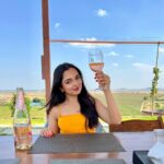 Ahsaas Channa Instagram - Swipe till the end to see my attitude/solution towards all my problems. Fratelli Vineyards, Akluj, Maharashtra.
