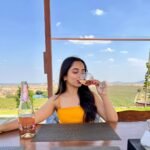 Ahsaas Channa Instagram - Swipe till the end to see my attitude/solution towards all my problems. Fratelli Vineyards, Akluj, Maharashtra.