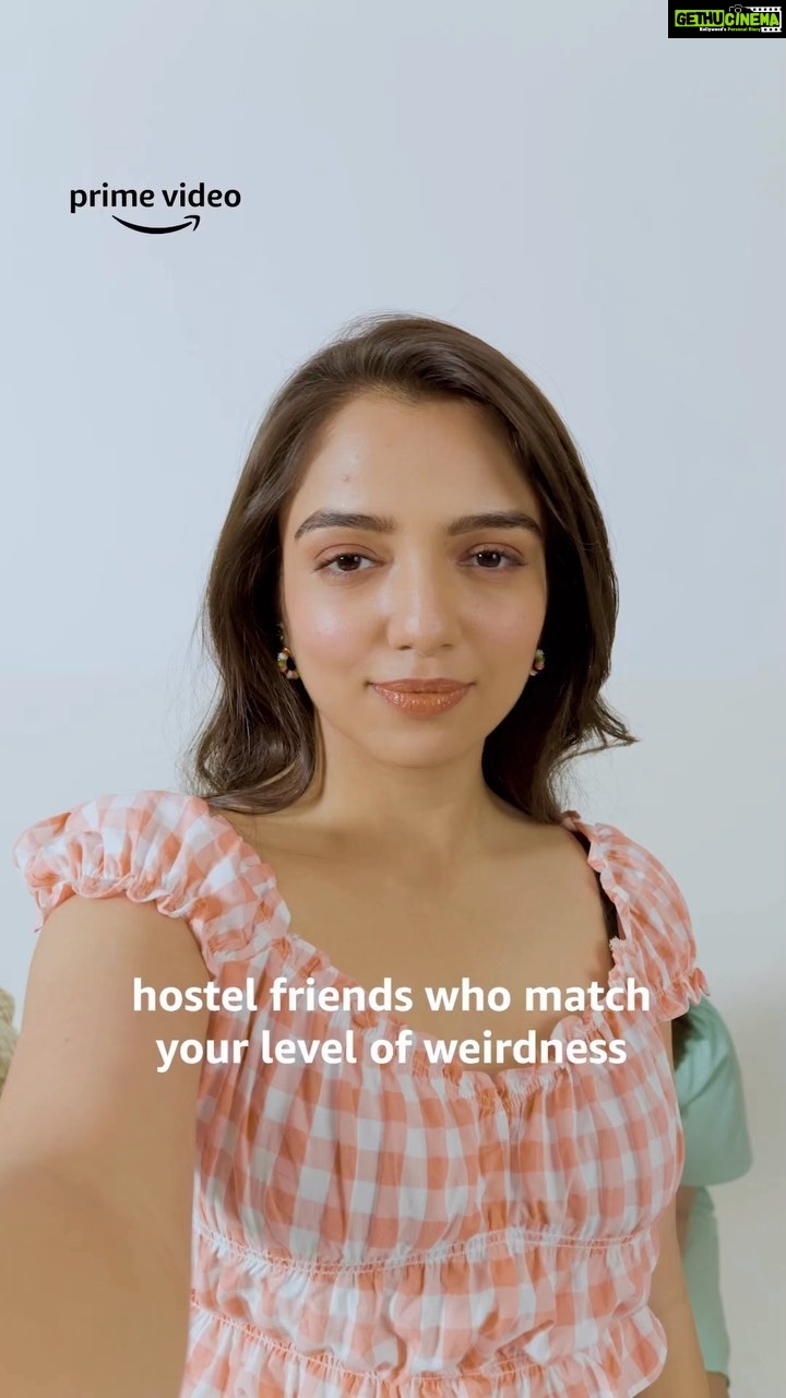 Ahsaas Channa Instagram - Who said “waiting for someone behind our laptop screen won’t work” Aap ho na 😗 #HostelDazeOnPrime S3, watch now only on @primevideoin