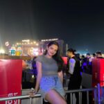 Ahsaas Channa Instagram – It’s a moment when I show up, got em sayin’ “wow” !!!!! 

@postmalone 
@feedingindia 
@cloutpocketaces 
@clapclapindia 
@soul_kari