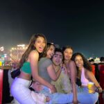 Ahsaas Channa Instagram – It’s a moment when I show up, got em sayin’ “wow” !!!!! 

@postmalone 
@feedingindia 
@cloutpocketaces 
@clapclapindia 
@soul_kari