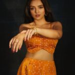 Ahsaas Channa Instagram - 📸 @mohitvaru Makeup by @ritikaturakhia01 Assisted by @tanvi.r.kothari Hair by @andajpatel Styled by @stylebykayal 🏵️🏵️🏵️🏵️🏵️🏵️🏵️ Outfit : @littlethingstudio Jewels : @gaiatreelabel Shoes : @londonrag_in @zaamo.official