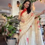 Ahsaas Channa Instagram - Saree mein Voh ladki ✨ P.s there are a lot of Diwali photos coming up so stay tune and bear with me 🤗
