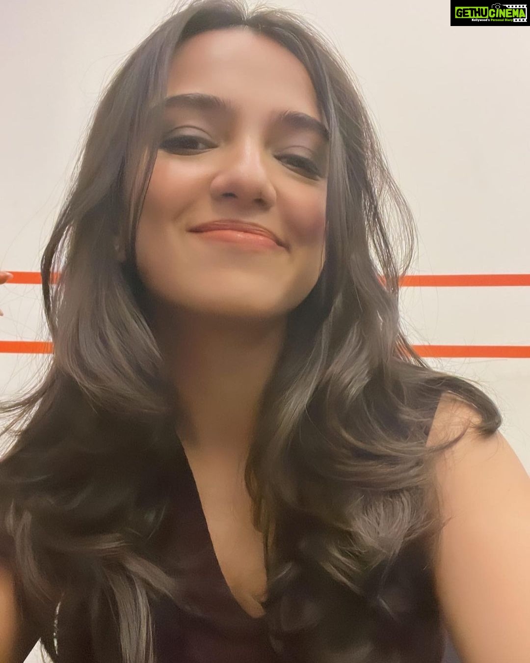 Ahsaas Channa Instagram - Selfie season is back it seems