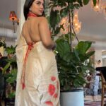 Ahsaas Channa Instagram - Saree mein Voh ladki ✨ P.s there are a lot of Diwali photos coming up so stay tune and bear with me 🤗