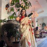 Ahsaas Channa Instagram - Saree mein Voh ladki ✨ P.s there are a lot of Diwali photos coming up so stay tune and bear with me 🤗