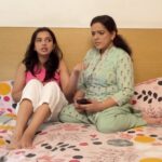 Ahsaas Channa Instagram - Mummy is smart but sometimes she needs me! UPI Safety Shield ki safety tips follow karke aap UPI se easy, safe, instant aur contactless payments kar sakte ho @upichalega Send Hi on Whatsapp to +91 8291944999 to join the initiative of a safe and secure UPI experience #UPISafetyShield #ad