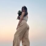 Akasa Instagram - 2023 began and i fell a lil in love with myself 🥰 • • • • • #akasa #akasasingh #akasasing #akasakebesties #akasians #trending #love #fyp #explore #goa #vacation #ootd #femininegoddess #trendingreels #naagin #shringaar #biggboss #thick