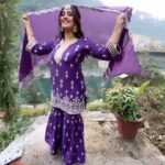 Akasa Instagram - wearing @shopmulmul 🥰 accessories @meraki.mumbai • • • • #akasa #akasasingh #akasasing #akasakebesties #akasians #trending #trendingreels #explorepage #explore #fyp #trendingnow #ootd #indian #desi #love #naagin #biggboss