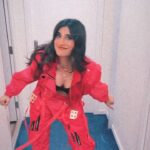 Akasa Instagram - pre-gig jig ✅ • • • wearing: @thesource_buyorborrow • • #akasa #akasasingh #akasians #akasakebesties #explore #trending #trendingreels #dance #fyp #music #naagin #shringaar #biggboss #trendingsongs #beyonce