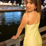 Akasa Instagram - real , rare and romaanchak 🌝 • • • • • • • • • • • • • #akasa #akasasingh #europe #eurotrip #akasians #akasakebesties #trending #trendingreels #explore #fyp #ootd #fashion #travel #naagin #shringar #love #nofilter #shotoniphone #paris #outfits Pont Neuf