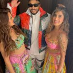 Akasa Instagram – @raftaarmusic and unke catfishing karte hue do launde 👀🫣🌝
•
•
•
•
•
#shringaar #Raftaar #aasthagill #akasa #akasasingh #akasasing #akasians #akasakebesties #naagin #explore #trending #trendingsongs #music #fashion #ootd