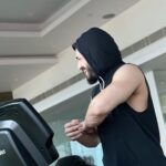Akhil Akkineni Instagram - Thank your stars ⭐️ Feel content & enjoy your Sunday 💪🏻