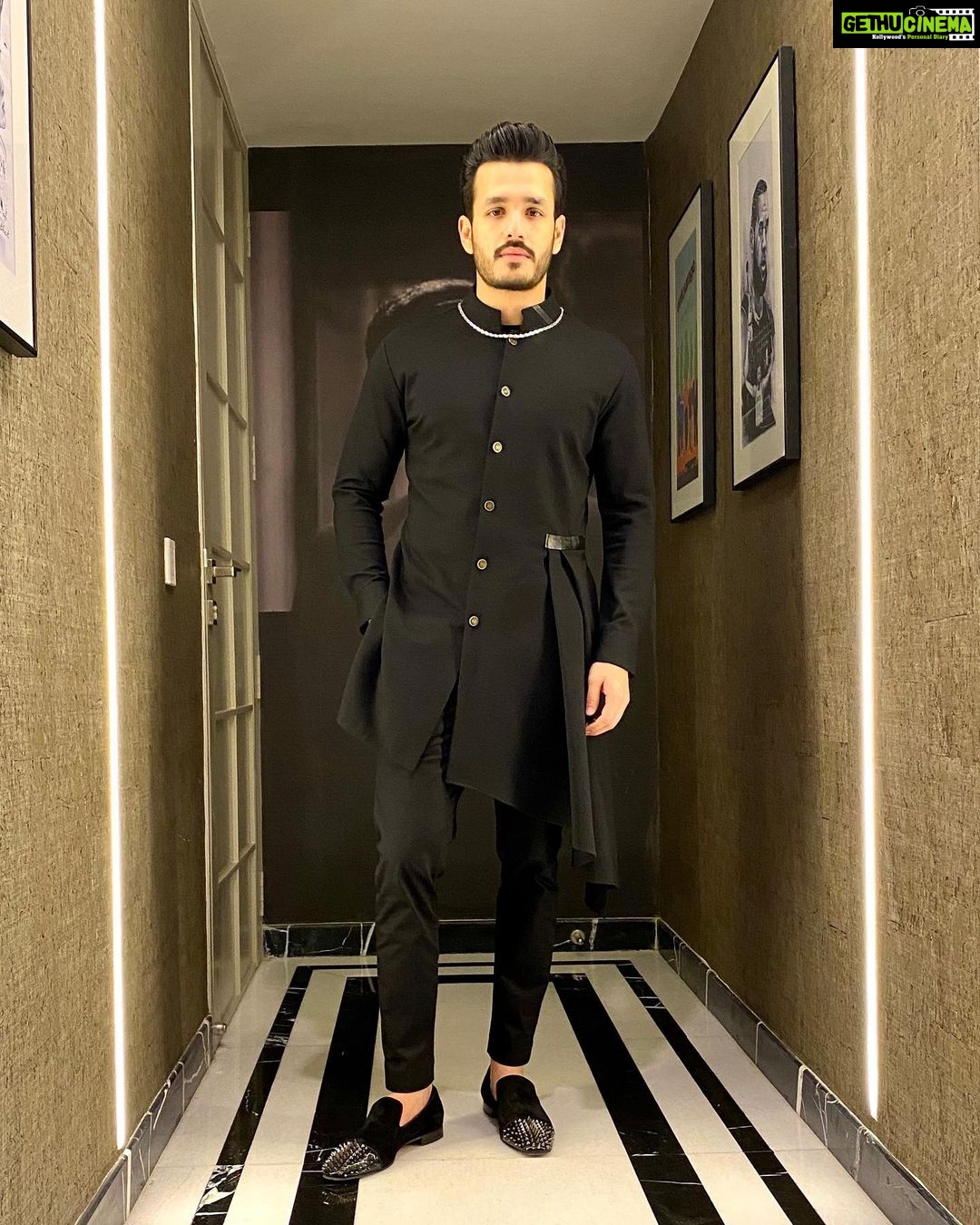 Akhil Akkineni - 288.5K Likes - Can’t ever go wrong with black ! 😎 wearing @shantanunikhil styled by @harmann_kaur_2.0 #anrawards2019