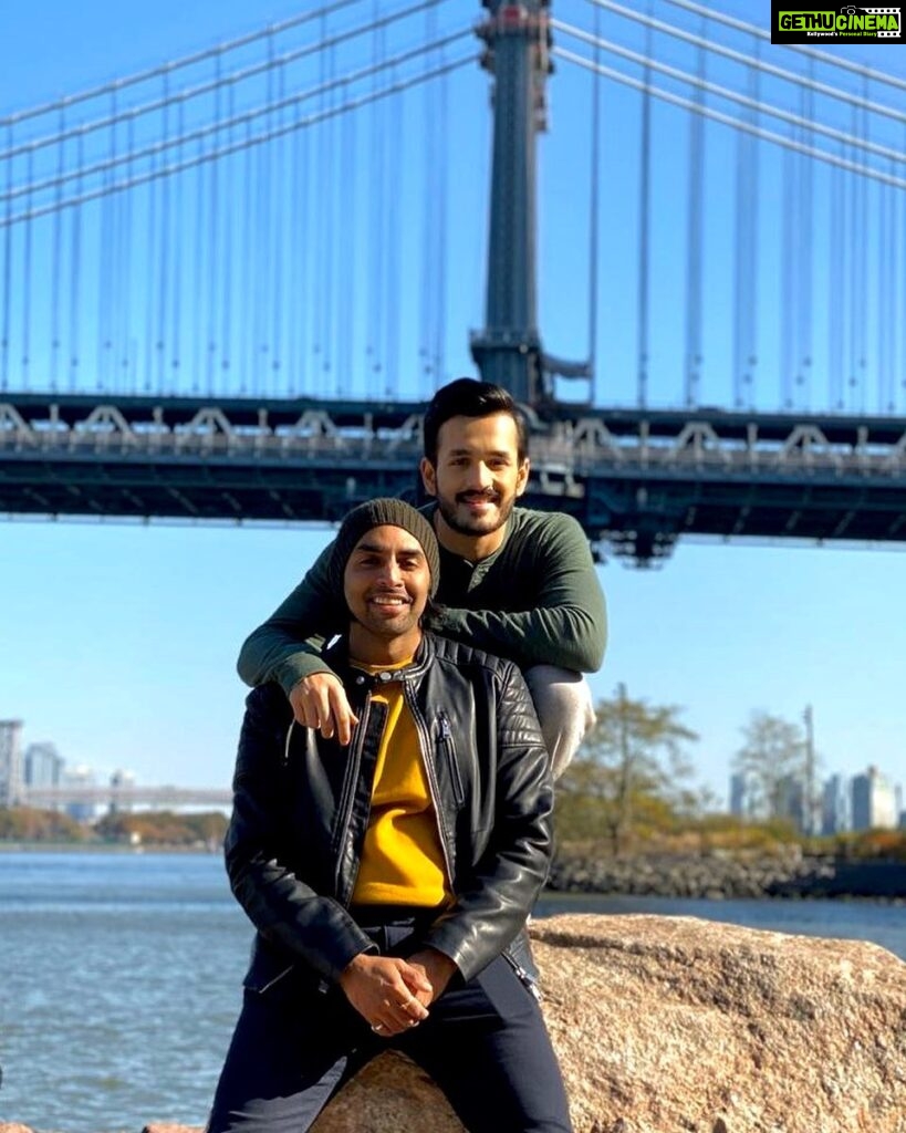 Akhil Akkineni Instagram - A new friend a new time ! Meet Pradeesh, my cinematographer ! Doesn’t say much but shoots a kickass visual ! ✌🏻😎✌🏻 #nycshootdiaries New York, New York