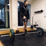Akhil Akkineni Instagram - Good morning !! Well that’s me feeling like a king after smashing deadlift day! Don’t forget to do your planks ! Not like my little Drogo....more like me😂 #greatstarttotheday