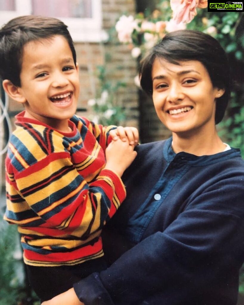 Akhil Akkineni Instagram - Will end a good Sunday with a blast from the past! A picture of mini me with my sunshine ! 😘 #motherdear