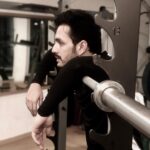 Akhil Akkineni Instagram – Early start again ! Becoming a thing to look forward to 👌🏻 my downtime ! #5ambenchpress #beatthesunup