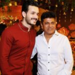 Akhil Akkineni Instagram - Was a pleasure attending the Navaratri Pooja at The Kalyan Jewelers residence in Thrissur. Thank you to the whole Kalyan family for hosting us so graciously, the evening was spectacular. As always it was an absolute honour spending some time with Amit Ji as well. @kalyanjewellers_official