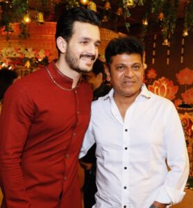Akhil Akkineni Instagram - Was a pleasure attending the Navaratri Pooja at The Kalyan Jewelers residence in Thrissur. Thank you to the whole Kalyan family for hosting us so graciously, the evening was spectacular. As always it was an absolute honour spending some time with Amit Ji as well. @kalyanjewellers_official