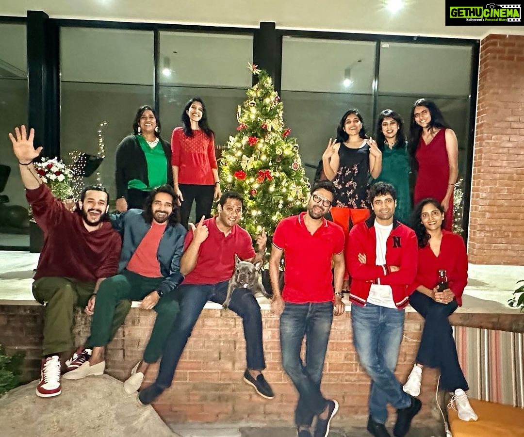 Akhil Akkineni - 303.8K Likes - Merry Christmas to you all. Wishing you all the love and happiness in the world ❤️🥂🥳
#marrychristmas🎄 #akkinenicousins