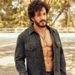 Akhil Akkineni Instagram - ☀️ #throwback Shoot by @rahuljhangiani Styled by @harmann_kaur_2.0