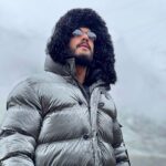 Akhil Akkineni Instagram - Life feels better in the snow 🥶 Rohtang Pass
