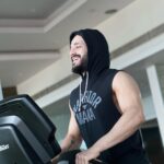 Akhil Akkineni Instagram - Thank your stars ⭐️ Feel content & enjoy your Sunday 💪🏻