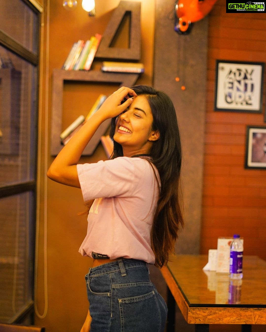 Akshaya Udayakumar - 119.4K Likes - Cheers to New year 🍻💗
Pc:- @a.s.i.f_