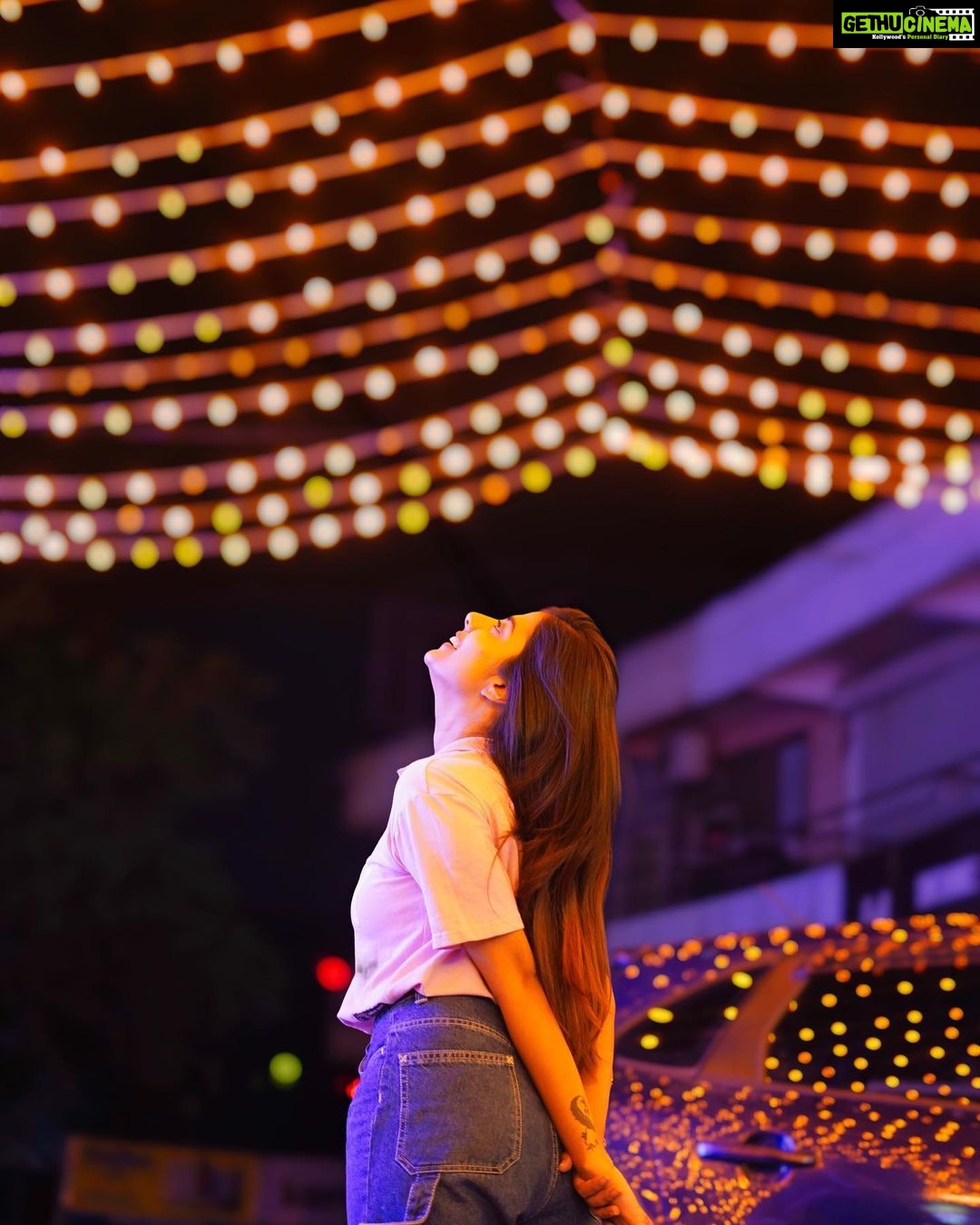 Akshaya Udayakumar - 119.4K Likes - Cheers to New year 🍻💗
Pc:- @a.s.i.f_