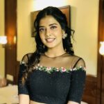 Akshaya Udayakumar Instagram - Sometimes flowers can bloom in dark side too 🌺🖤 Costume:-@arathijayaraj @meluha__arathijayaraj 🤍 Mua:-@lilacmakeovers 🤍@three_b_maquillage Nail art:-@nails_by_rakhi 🤍