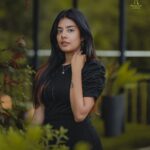 Akshaya Udayakumar Instagram - Blackthing ✔️ Pc:-@amal.nef Location:-@parakkatnatureresortmunnar Parakkat Nature Resorts Munnar