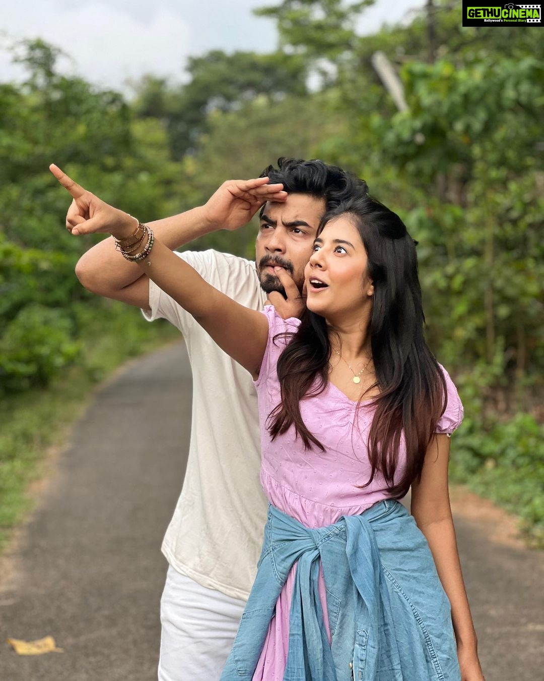 Akshaya Udayakumar - 108.4K Likes - We are like a small gang 🫂🤍@abishek_udayakumar_