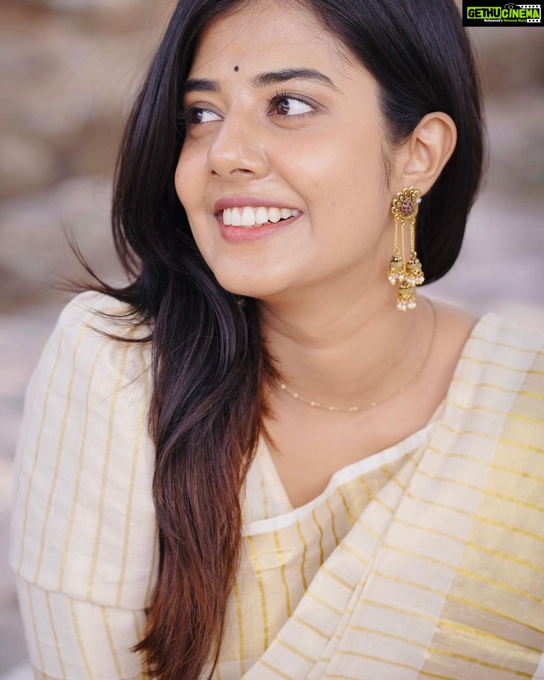 Akshaya Udayakumar - 82.9K Likes - Happy vishu🌴✨
Vc:- @videobeats_weddings ✨