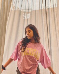 Akshaya Udayakumar Instagram - Golden hour bb 💋

Pc:- @ganesh_fantasia 💫
