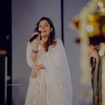 Akshaya Udayakumar Instagram - ‘Enkeyoo Partha Mayakkam’ vibes 🤍✨ Kshetra 6th Annual day celebration @kshetradanceschool Pc:- @cloudsbyvibin 🤍