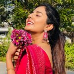 Akshaya Udayakumar Instagram - Happy 400k fam💗 We are growing and glowing ! It not just “thanks” , i’m really greatful for all this LOVE & SUPPORT 💗