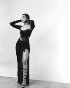 Alaya F Instagram - Dress up and show up is apparently my 2023 vibe 🤷🏻‍♀️🖤 

Photos by @trishasarang 
Styled by @mohitrai @shubhi.kumar @tarangagarwalofficial @teammrstyles 
Make up by @divyashetty_ 
Hair by @hairbyarshiya 

Outfit @labelankitajain 
Jewellery - Earring - @necessitestudio ; Ring - @inezeofficial 
Shoes- @publicdesire