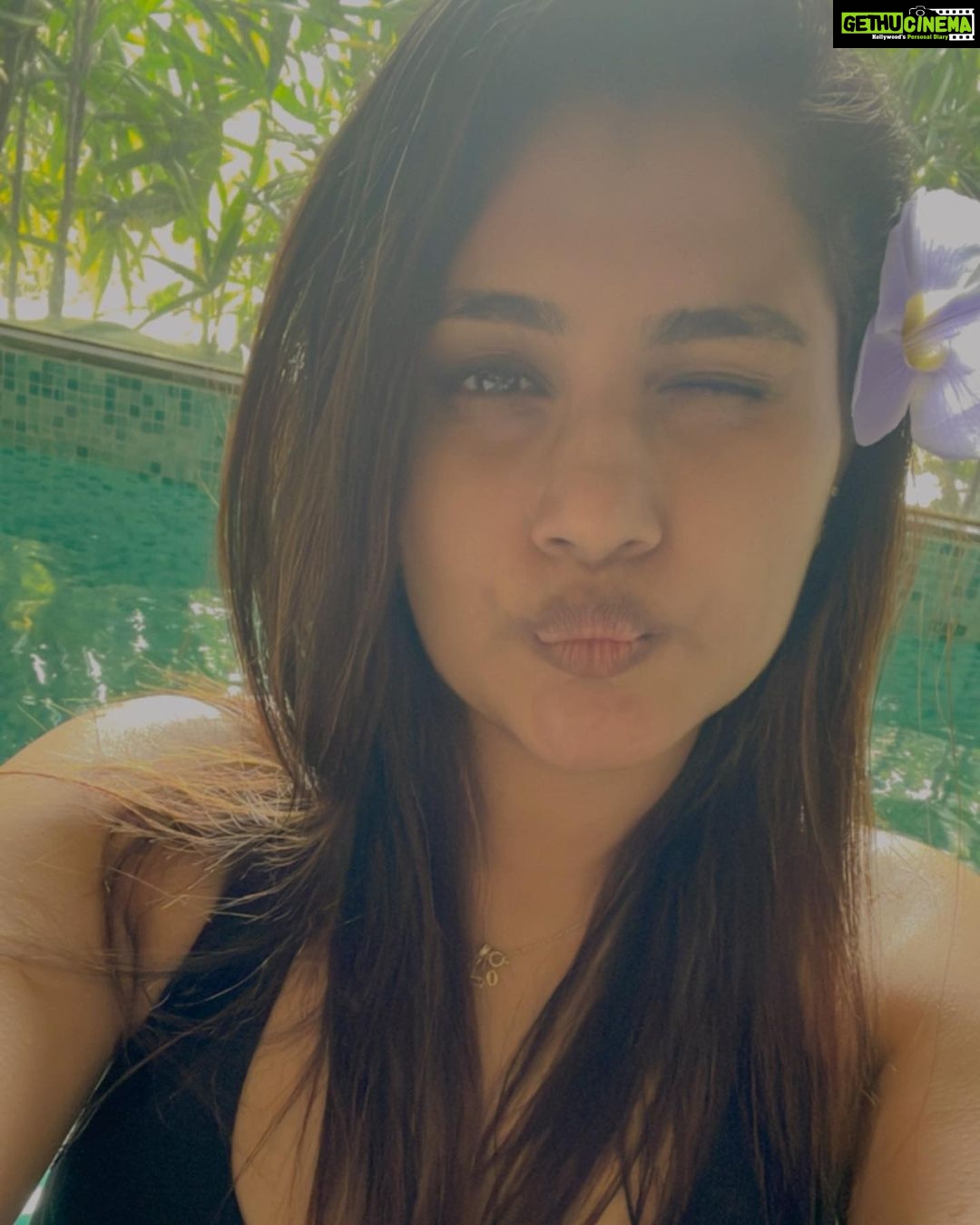 Alina Padikkal - 11.2K Likes - @niraamayasamroha the right place to hide out from hectic world.!
And I was the hippo 🦛 bcz I love pool.! The room I stayed had private pool 😍