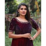 Alina Padikkal Instagram - Effortlessly gorgeous @alina.padikkal ❤😍😘 Hair and makeup: @brahma_hairandmakeup Outfit courtesy: @sreesreesanthosh Jewellery: @aleqqath Photography: @kumar.s.aneesh #alinapadikkal #instagram #hairandmakeup #artist #beauty Amrita TV