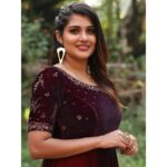 Alina Padikkal Instagram - Effortlessly gorgeous @alina.padikkal ❤😍😘 Hair and makeup: @brahma_hairandmakeup Outfit courtesy: @sreesreesanthosh Jewellery: @aleqqath Photography: @kumar.s.aneesh #alinapadikkal #instagram #hairandmakeup #artist #beauty Amrita TV