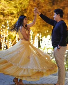 Alina Padikkal Instagram - Twenty.one.twenty.twenty one.! Anniversary recreated ❤️ with @motionpictures_weddings 
@thanuzbridalboutique 
@aleena.makeupartist 
.
So, I never thought I would get a moment to wear my special outfit again on the same day❤️ along with the same makeup artist, photography team and with my friends..

Love you @rohit_pradeep_  for being with me to do all this crazy things🥰

Thank you appa amma💖
